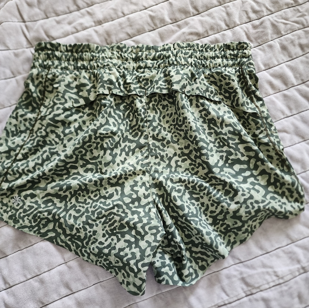 Athleta shorts size Small- High Rise - Picture 5 of 6